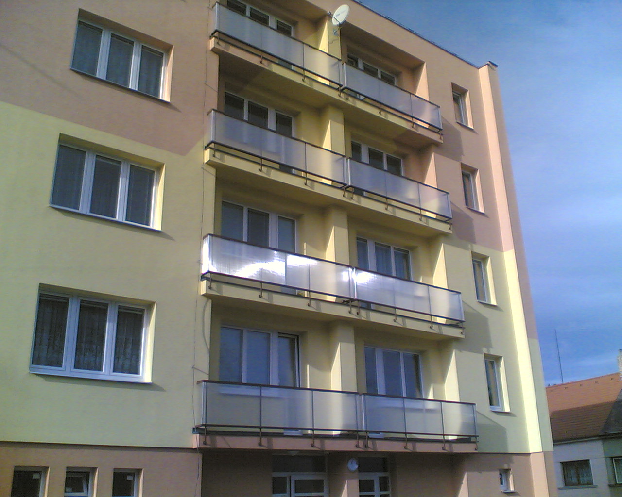 Balkóny - Lišov.
